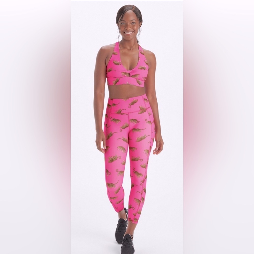 Oasis High Waisted Fabletics leggings. New with tags. Size S/6.